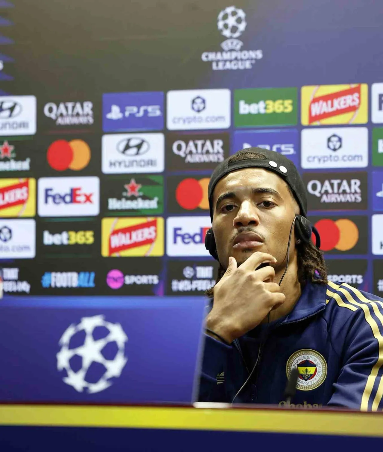 FENERBAHÇE'NİN İNGİLİZ OYUNCUSU ARCHİE BROWN