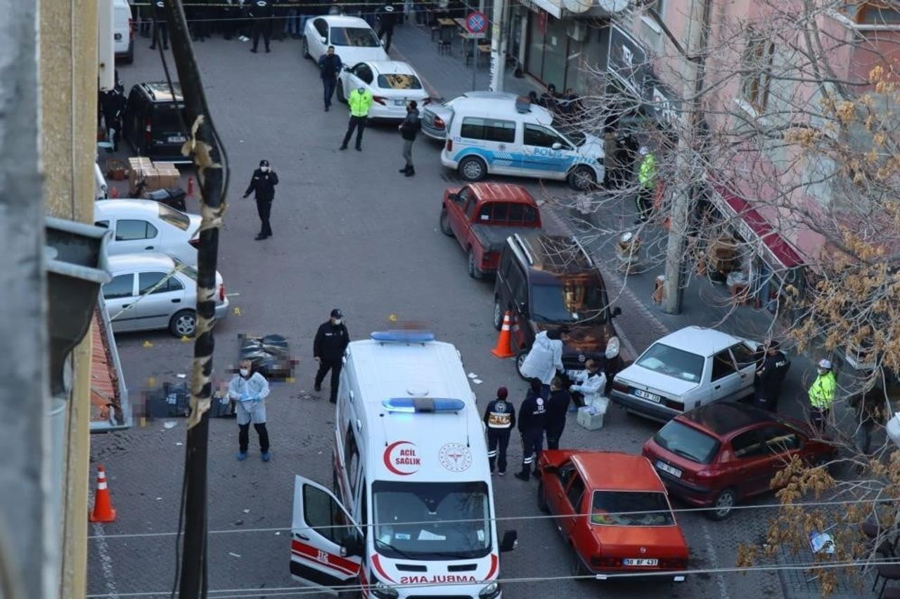 KAYSERİ’DE 2 KUZENİ İLE DAYILARINI ÖLDÜRDÜKTEN VE OLAY SONRASINDA FİRAR EDEN ŞAHIS, 3 BUÇUK YIL...