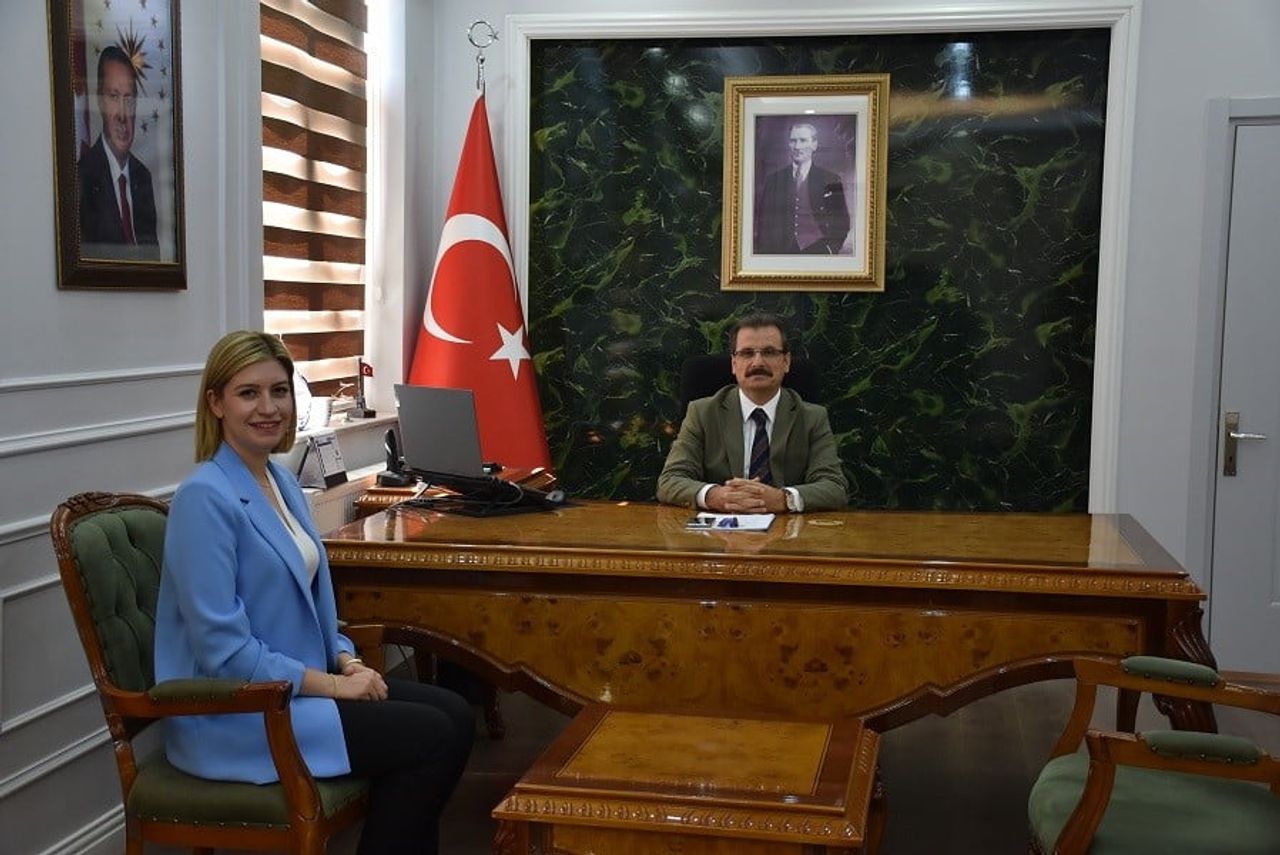 MANİSA’NIN SALİHLİ İLÇESİ DEVLET HASTANESİ'NE YENİ ATANAN BAŞHEKİM UZM. DR. CANSU SARIGÜL, SALİHLİ...