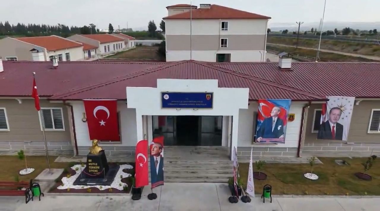 HATAY VALİSİ MUSTAFA MASATLI, HİZMETE ALINAN ANTAKYA DEMİRKÖPRÜ JANDARMA KARAKOL KOMUTANLIĞI...