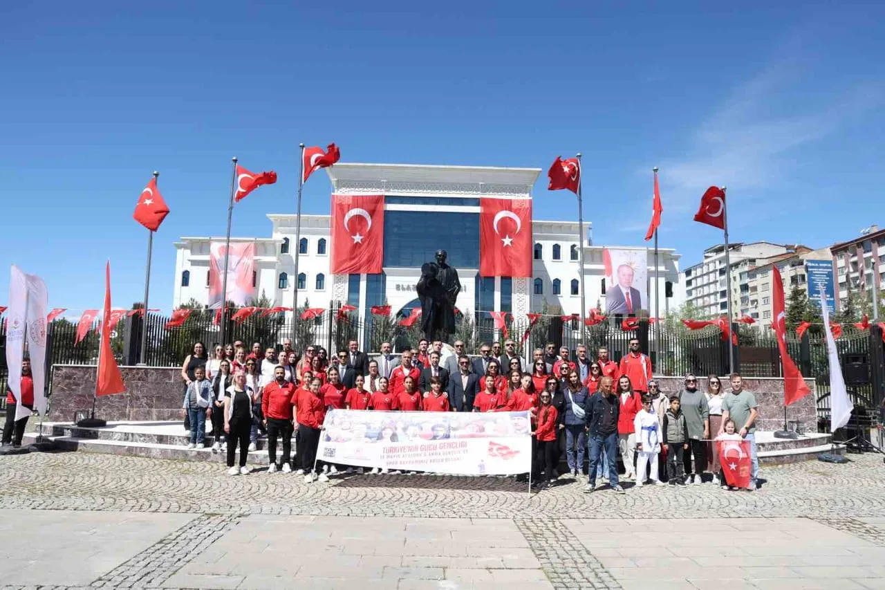 ELAZIĞ’DA 19 MAYIS ATATÜRK’Ü ANMA, GENÇLİK VE SPOR BAYRAMI ETKİNLİKLERİ ÇERÇEVESİNDE ATATÜRK...