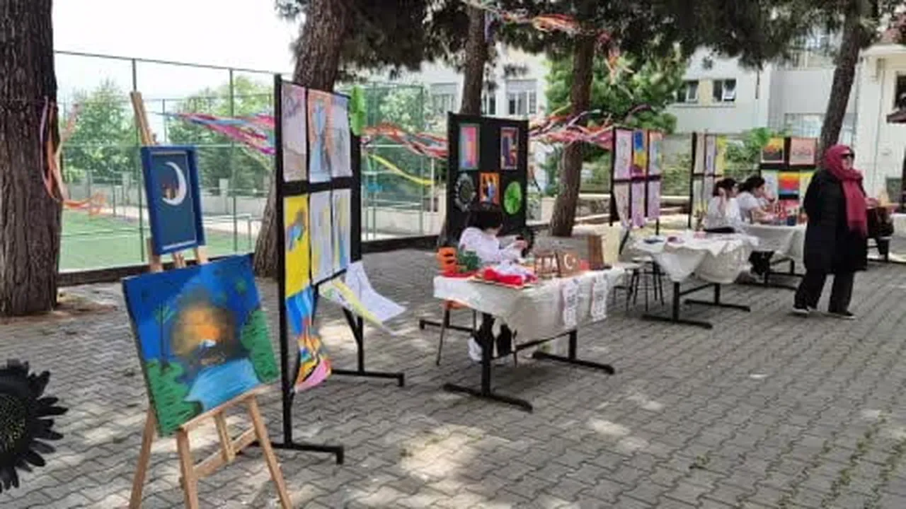Emek ve sabır bir araya geldi: Özel öğrencilerin el emeği eserleri sergilendi