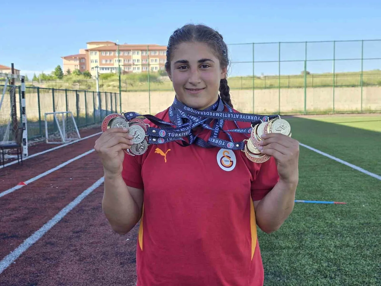 EMİNE NUR BEKTAŞ