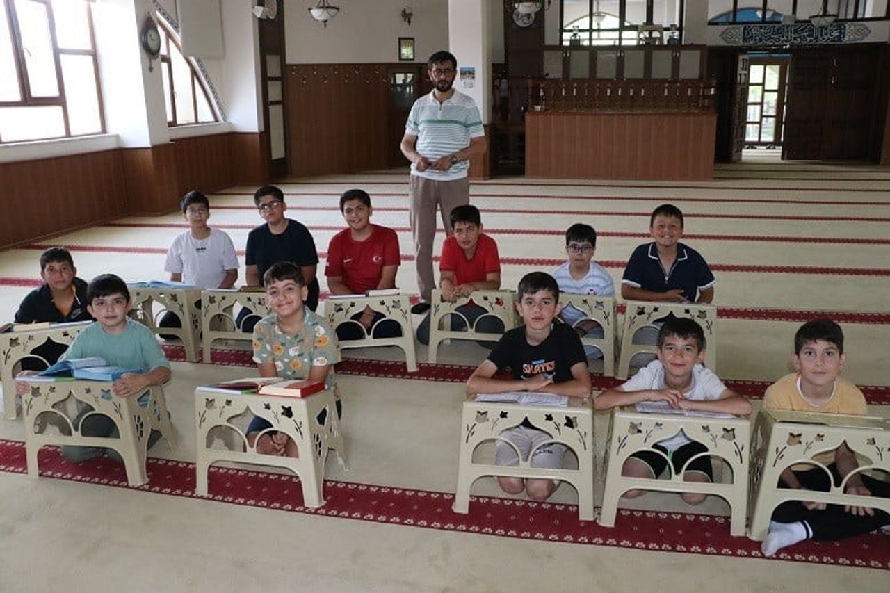 ERZİNCAN'DA YAZ KUR'AN KURSLARI BAŞLADI, CAMİLER ÇOCUK SESLERİYLE ŞENLENDİ