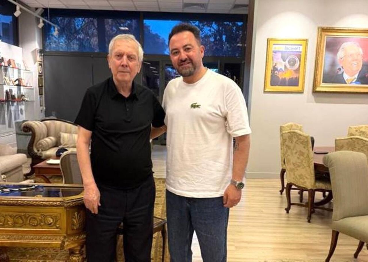 ERZURUM FENERBAHÇELİLER DERNEĞİ BAŞKANI TÜRKER ÖZKARA VE DERNEK ÜYELERİ, FENERBAHÇE SPOR...