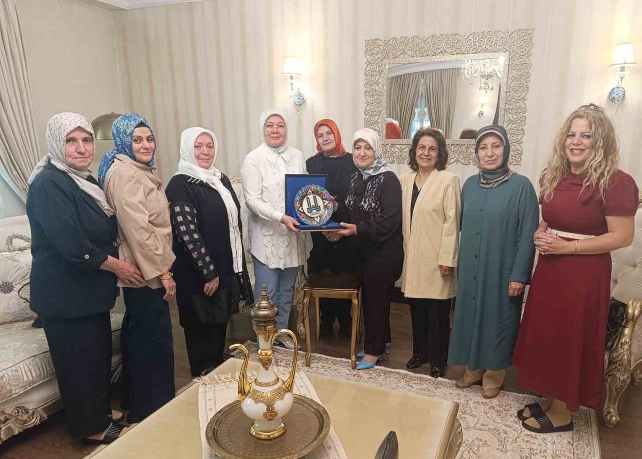 ERZURUM KENT KONSEYİ KADIN MECLİSİ, ERZURUM VALİSİ AYDIN BARUŞ’UN EŞİ NAGİHAN BARUŞ’U ZİYARET...