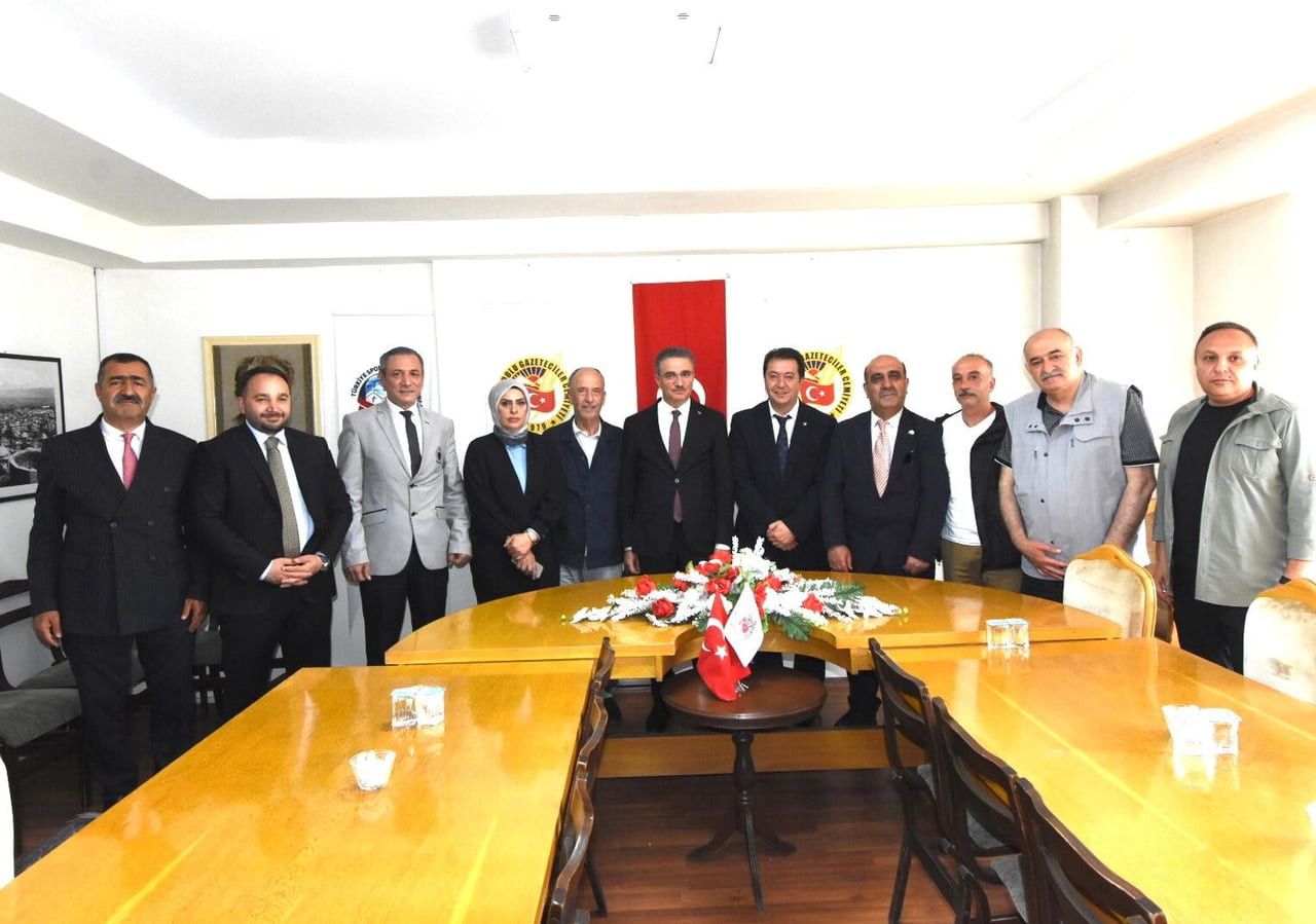 ERZURUM VALİSİ AYDIN BARUŞ, DOĞU ANADOLU GAZETECİLER CEMİYETİ'NE (DAGC) İADE-İ ZİYARETTE BULUNDU....