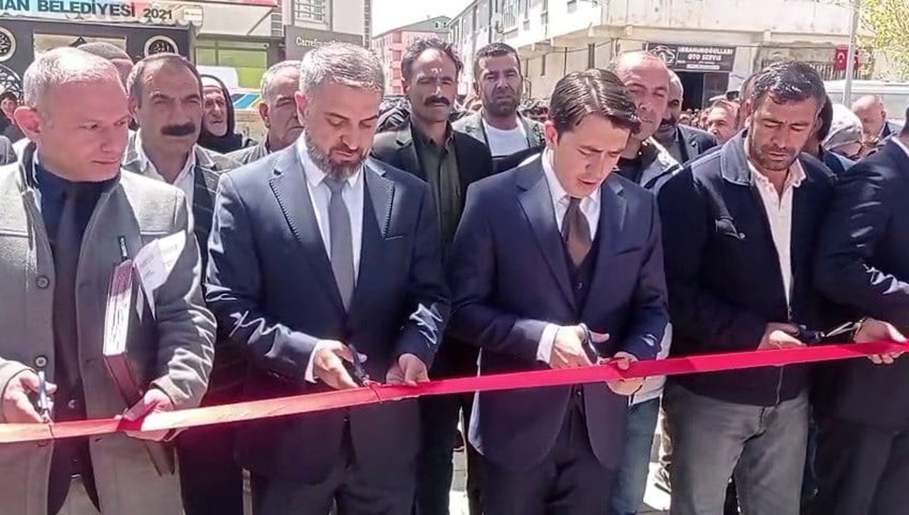 ERZURUM’UN TEKMAN İLÇESİNDE İSRAİL’İN GAZZE’DE İŞLEĞİNİ İNSANLIK SUÇU PROTESTO EDİLDİ, GAZZE İÇİN...