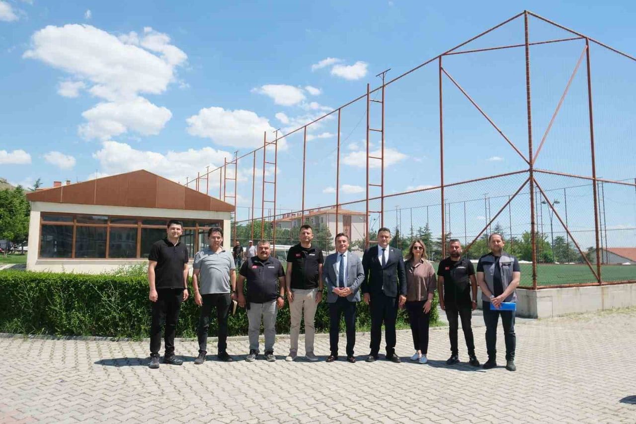 ESKİŞEHİR SİVRİHİSAR BELEDİYESİ, GENÇLİK VE SPOR BAKANLIĞI İLE YAPTIĞI PROTOKOLÜN ARDINDAN...