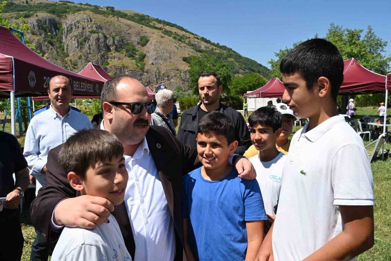 ESKİŞEHİR'DE 2025-2026 EĞİTİM ÖĞRETİM YILI DÖNEM SONU KÜLTÜR, SANAT VE SPOR FAALİYETLERİ HAFTASI...