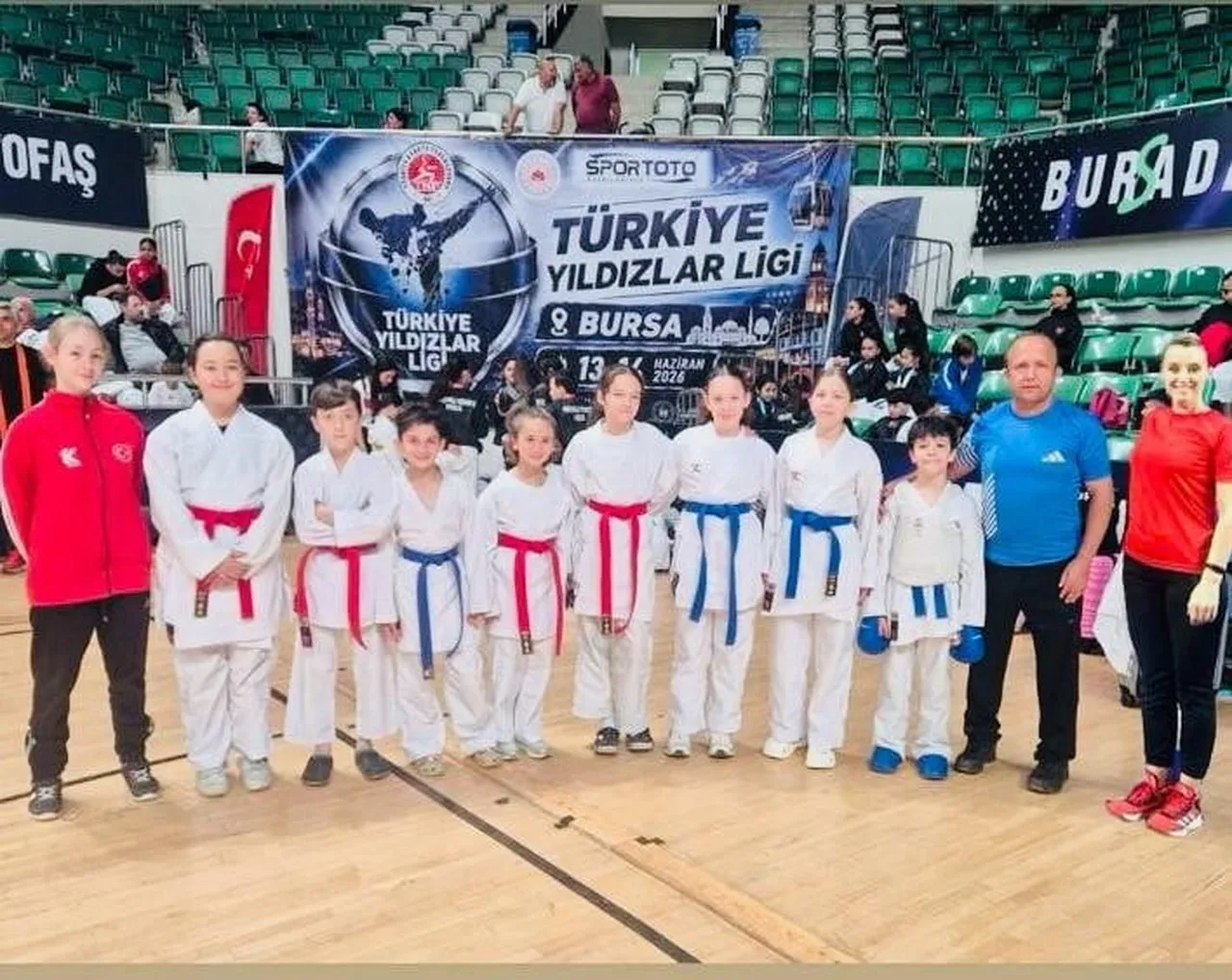 ESKİŞEHİRLİ SPORCULAR, TÜRKİYE KARATE FEDERASYONU TARAFINDAN DÜZENLENEN SPOR TOTO YILDIZLAR LİGİ...