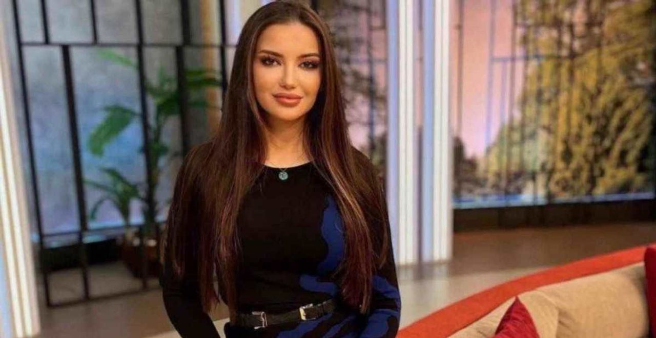 esra ezmeci ile karşı karşıya yayın tarihi