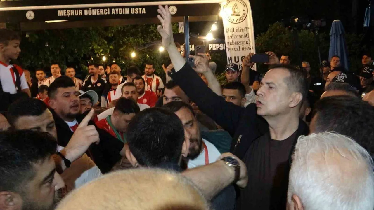 EVİNDE KONUK ETTİĞİ KOCAELİSPOR’U 1-0 MAĞLUP ETMESİNE RAĞMEN 32 PUANLA LİGİ 16. SIRADA BİTİREREK...