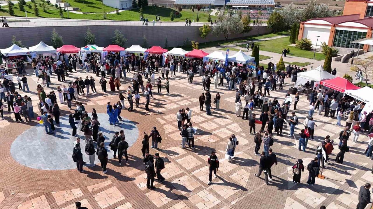 KASTAMONU ÜNİVERSİTESİ SAĞLIK, KÜLTÜR VE SPOR DAİRE BAŞKANLIĞI KOORDİNASYONUNDA, ÖĞRENCİ...