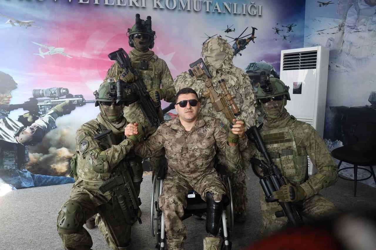 TEKNOFEST GÜNEYDOĞU’YA KATILAN 2. KARABAĞ SAVAŞI GAZİSİ AZERBAYCANLI TALEH CAMALOV, FESTİVAL...