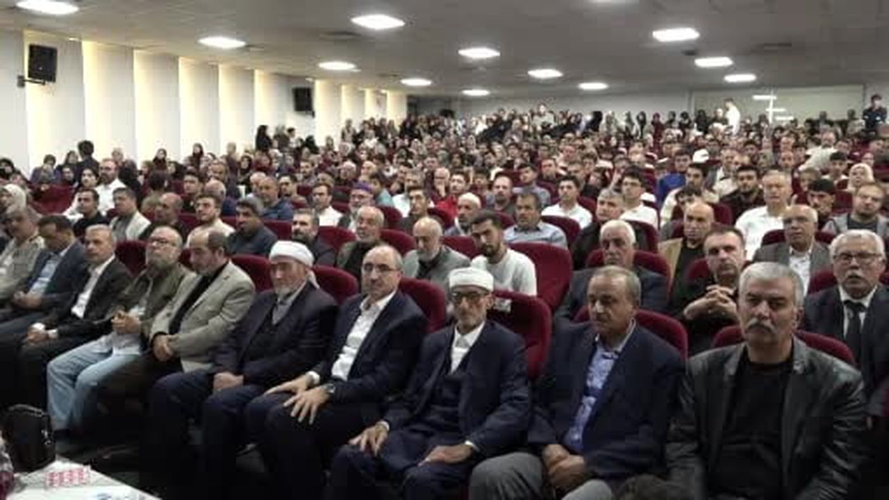 Van’da "İlme ve Ulemaya Vefa" programı düzenlendi