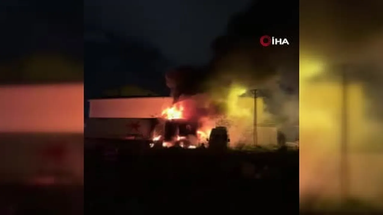 Park halindeki tır alevlere teslim oldu