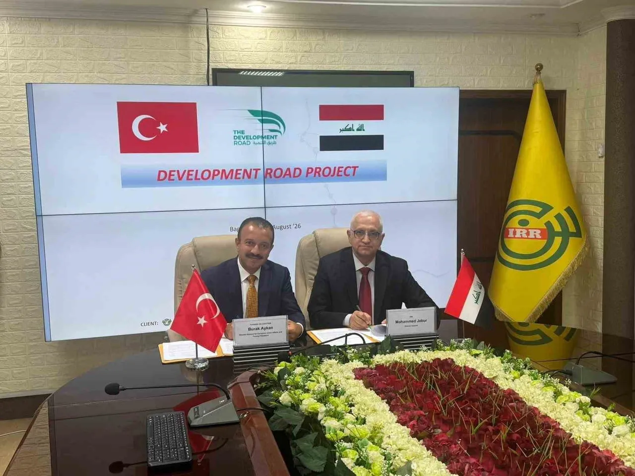 TOPLANTI SONUNDA BİRİNCİ UYGULAMA TOPLANTISI TUTANAĞI İMZALANDI.