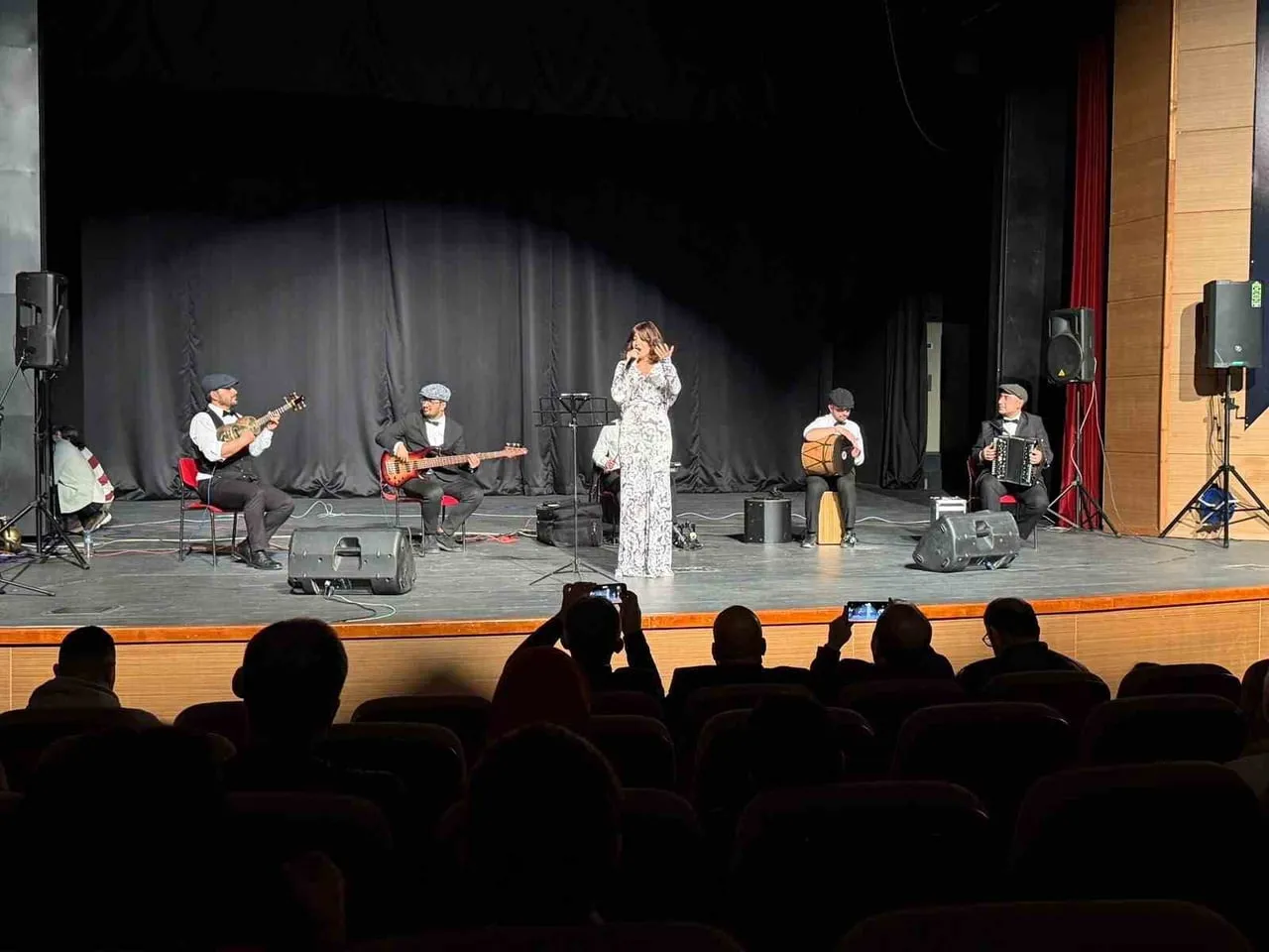 KARABÜK BELEDİYESİ TARAFINDAN DÜZENLENEN GRUP ŞUŞA KONSERİNDE, AZERBAYCAN'IN GELENEKSEL MÜZİĞİ...