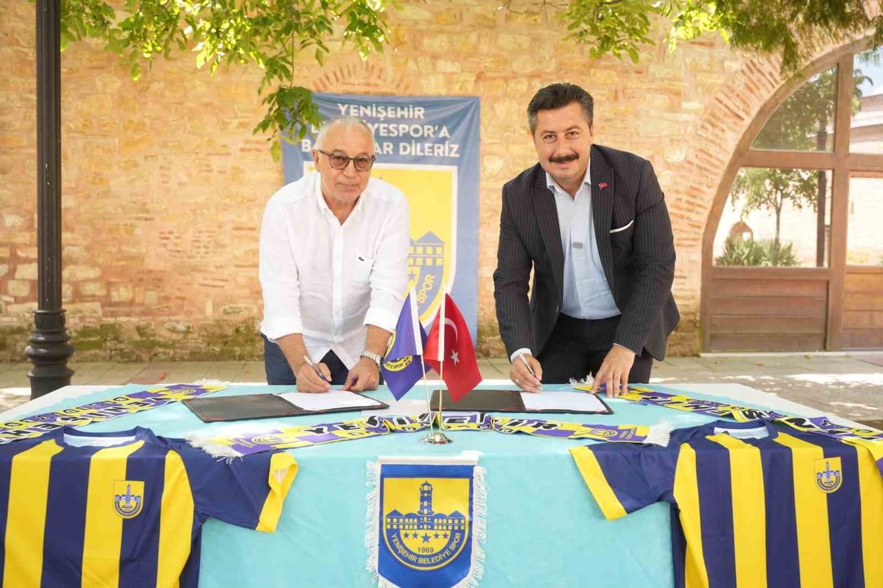BU YIL PROFESYONELLİĞE GEÇİŞ LİGİ (PGL)'NDE MÜCADELE EDECEK OLAN YENİŞEHİR BELEDİYESPOR, YENİ...