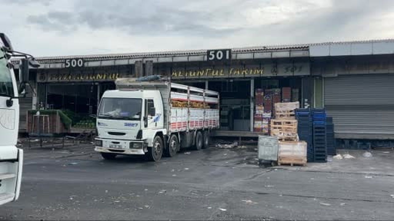 Gıdada fahiş fiyat operasyonunun ardından Bayrampaşa'daki bir firmada sessizlik hakim