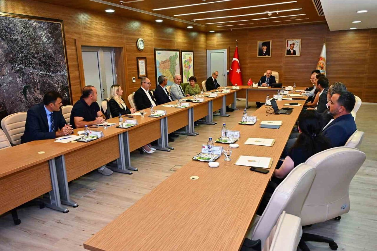 DENİZLİ VALİSİ YAVUZ SELİM KÖŞGER BAŞKANLIĞINDA DÜZENLENEN TOPLANTIDA, KENT GENELİNDEKİ MÜZE...