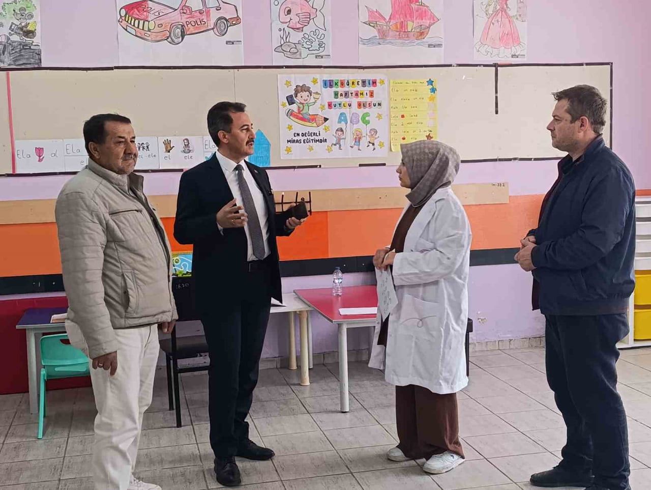 AFYONKARAHİSAR’IN BOLVADİN MİLLÎ EĞİTİM MÜDÜRÜ MEHMET ALİ KELEŞ GERÇEKLEŞTİRDİĞİ OKUL ZİYARETİNDE...
