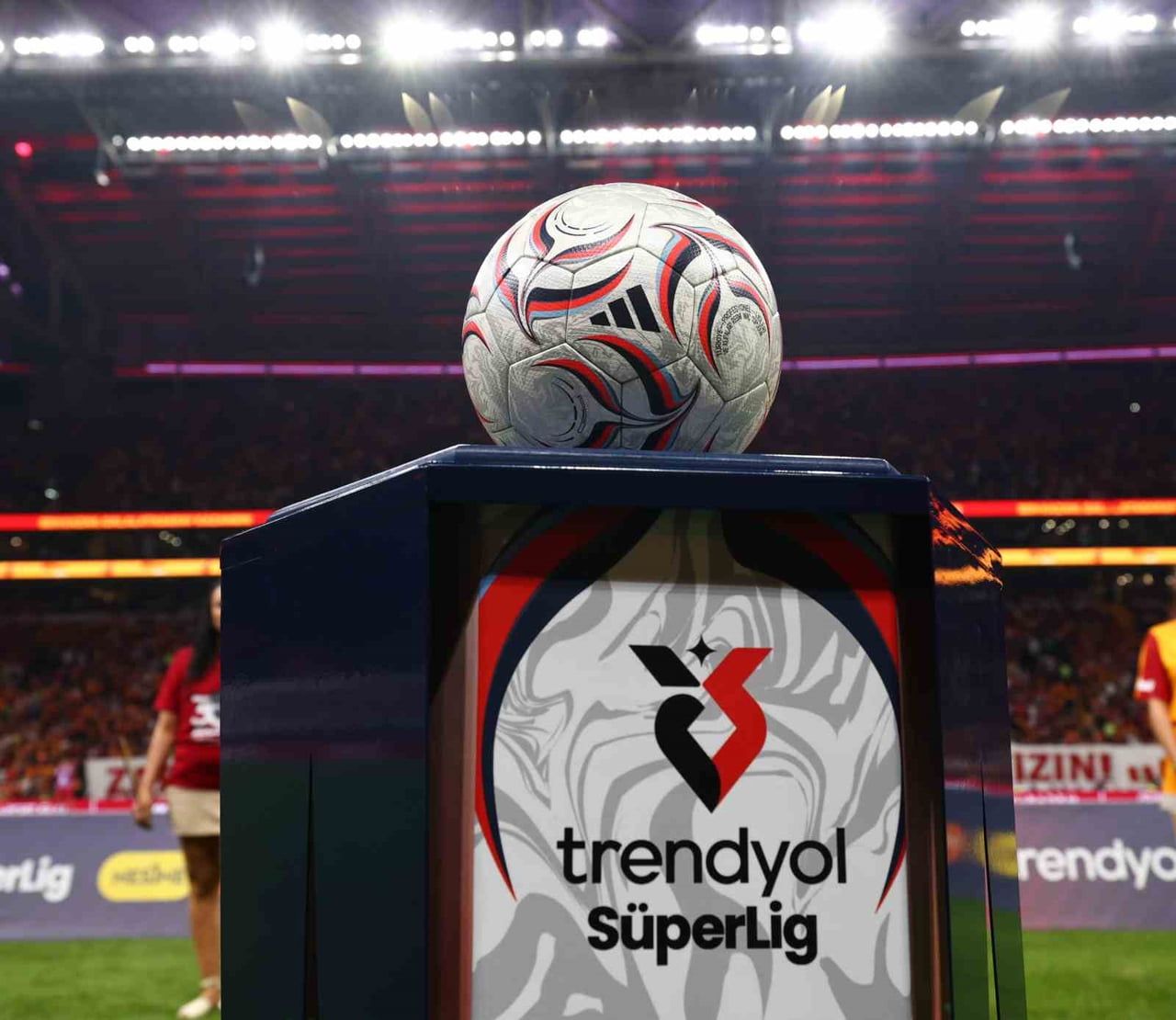 TRENDYOL SÜPER LİG’İN 10. HAFTASI YARIN OYNANACAK KONYASPOR-GALATASARAY MAÇIYLA BAŞLAYACAK.