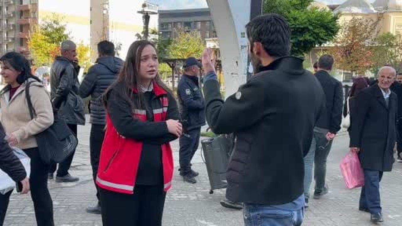Yüksekova'da vatandaşlara KADES anlatıldı