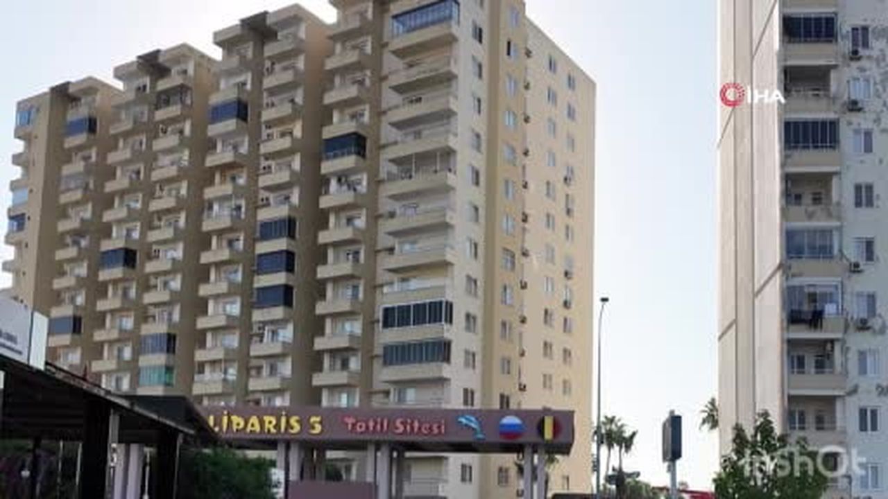 Şarkıcı Atilla Taş'ın kızı hayatının hayatını kaybettiği site görüntülendi