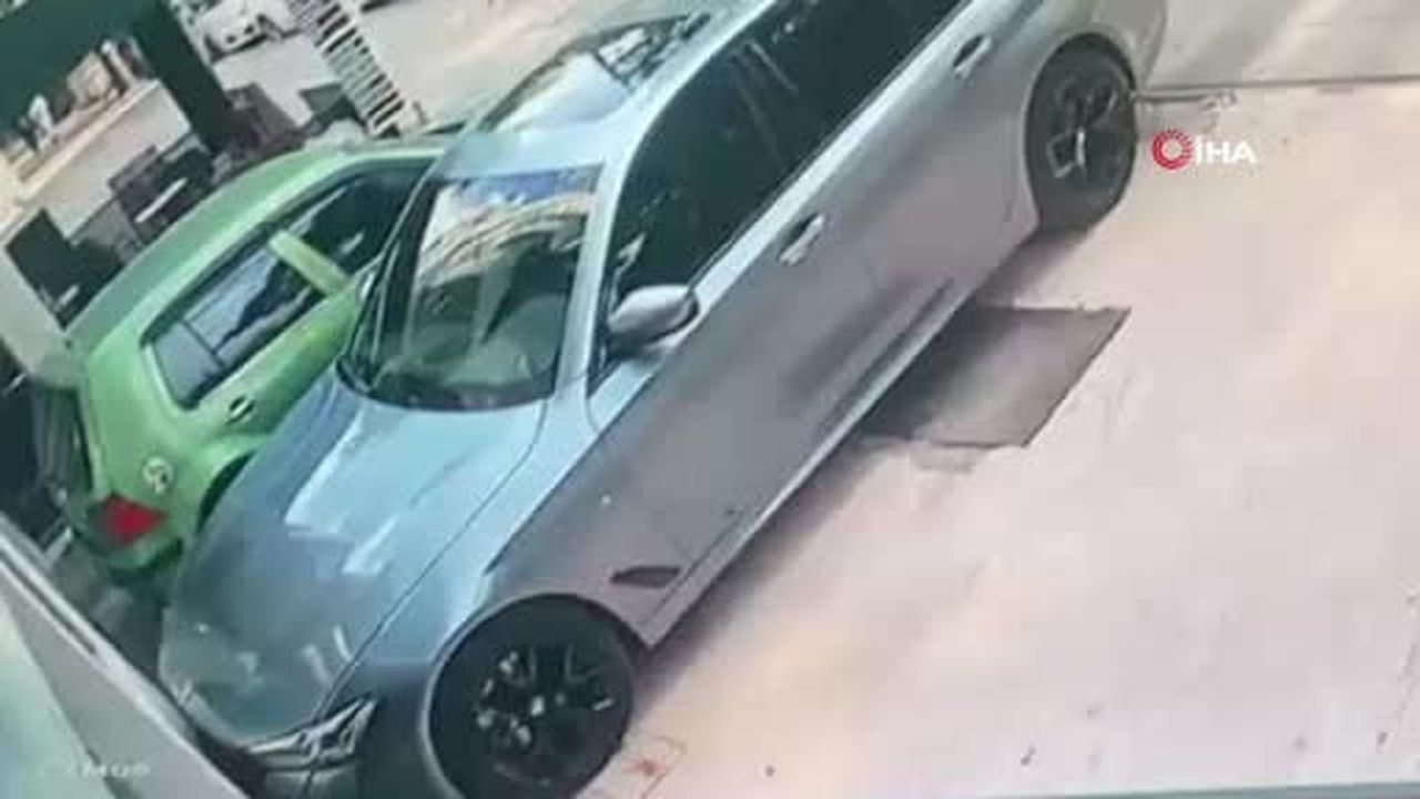 Ankara'da otelin 6. katından otomobilin üstüne düşen kadın ağır yaralandı... O anlar...