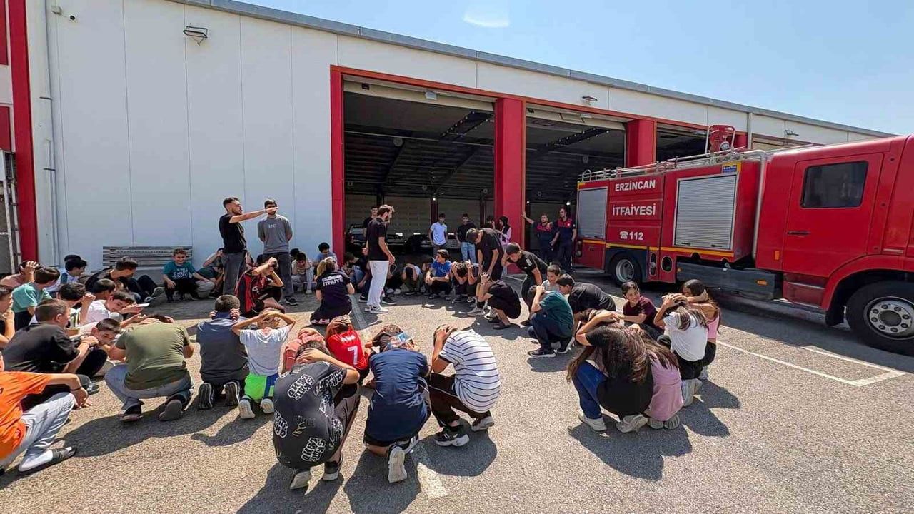 ERZİNCAN'DA DEĞER ERZİNCAN SPOR KULÜPLERİ BÜNYESİNDE FAALİYETLERİNİ SÜRDÜREN İL EMNİYET SPOR...
