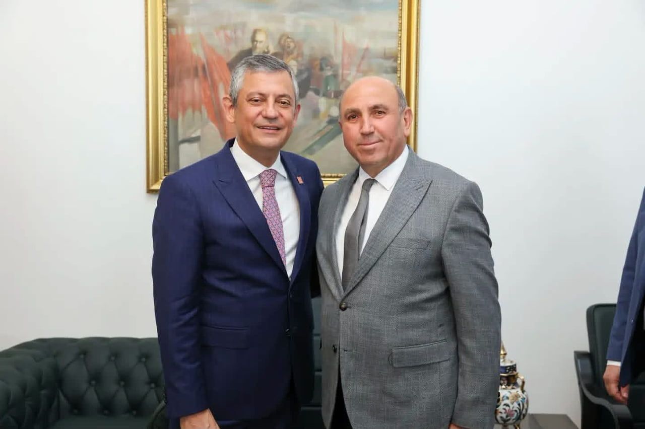 MANİSA'NIN SARIGÖL BELEDİYE BAŞKANI TAHSİN AKDENİZ, CUMHURİYET HALK PARTİSİ'NDEN İSTİFA ETTİĞİNİ...