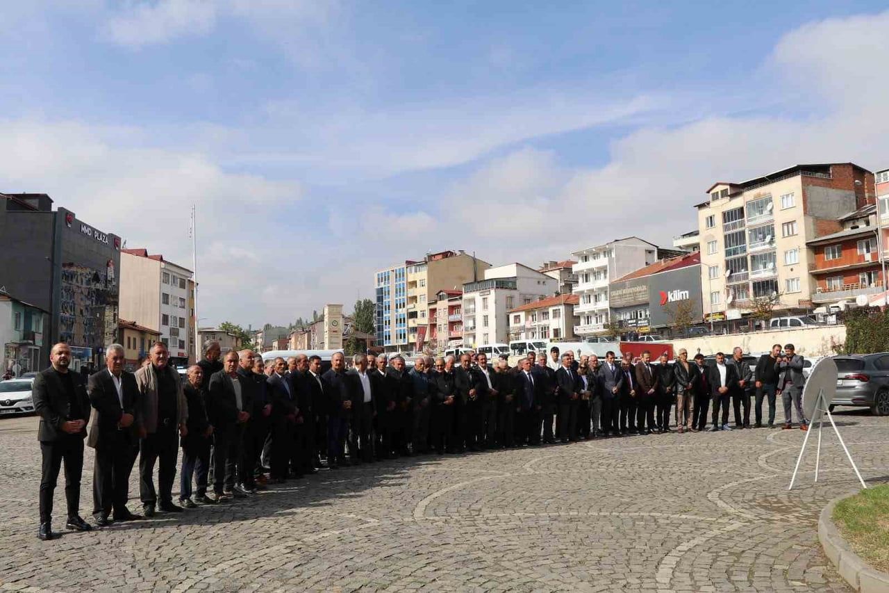 19 EKİM MUHTARLAR GÜNÜ, ERZURUM'UN OLTU İLÇESİNDE DÜZENLENEN TÖRENLE KUTLANDI.