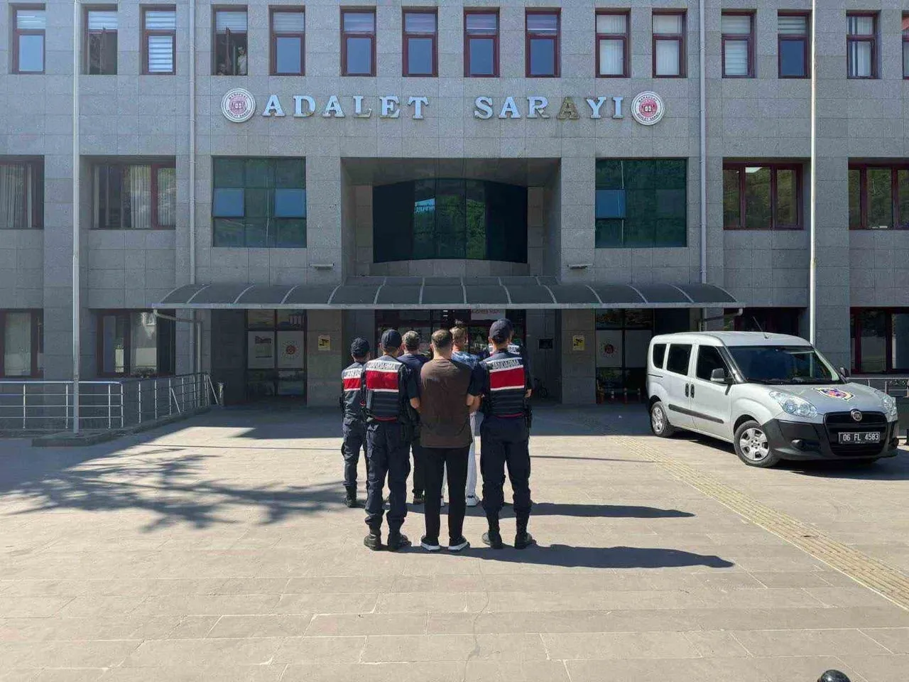 OPERASYONDA 6 ŞÜPHELİ GÖZALTINA ALINDI