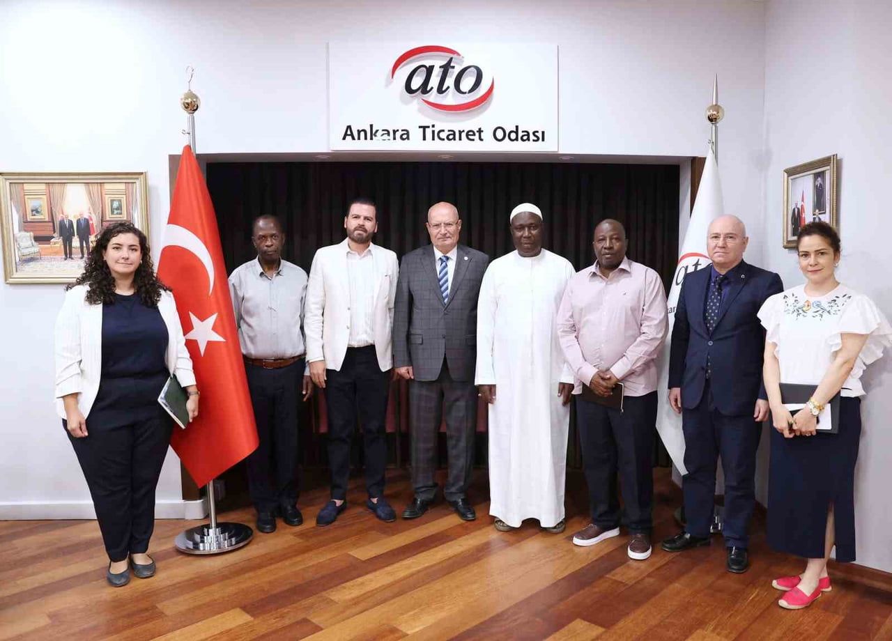 ANKARA TİCARET ODASI (ATO) YÖNETİM KURULU BAŞKANI GÜRSEL BARAN, UGANDA MUKONO BÖLGESİ TİCARET...