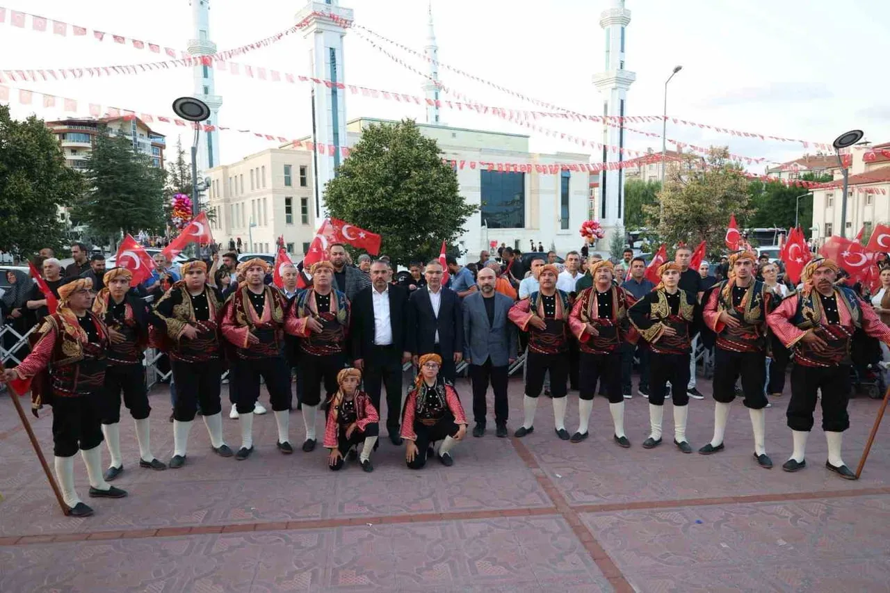 PURSAKLAR BELEDİYESİ, 30 AĞUSTOS ZAFER BAYRAMI’NIN 104’ÜNCÜ YIL DÖNÜMÜNÜ SARAY SELÇUKLU...
