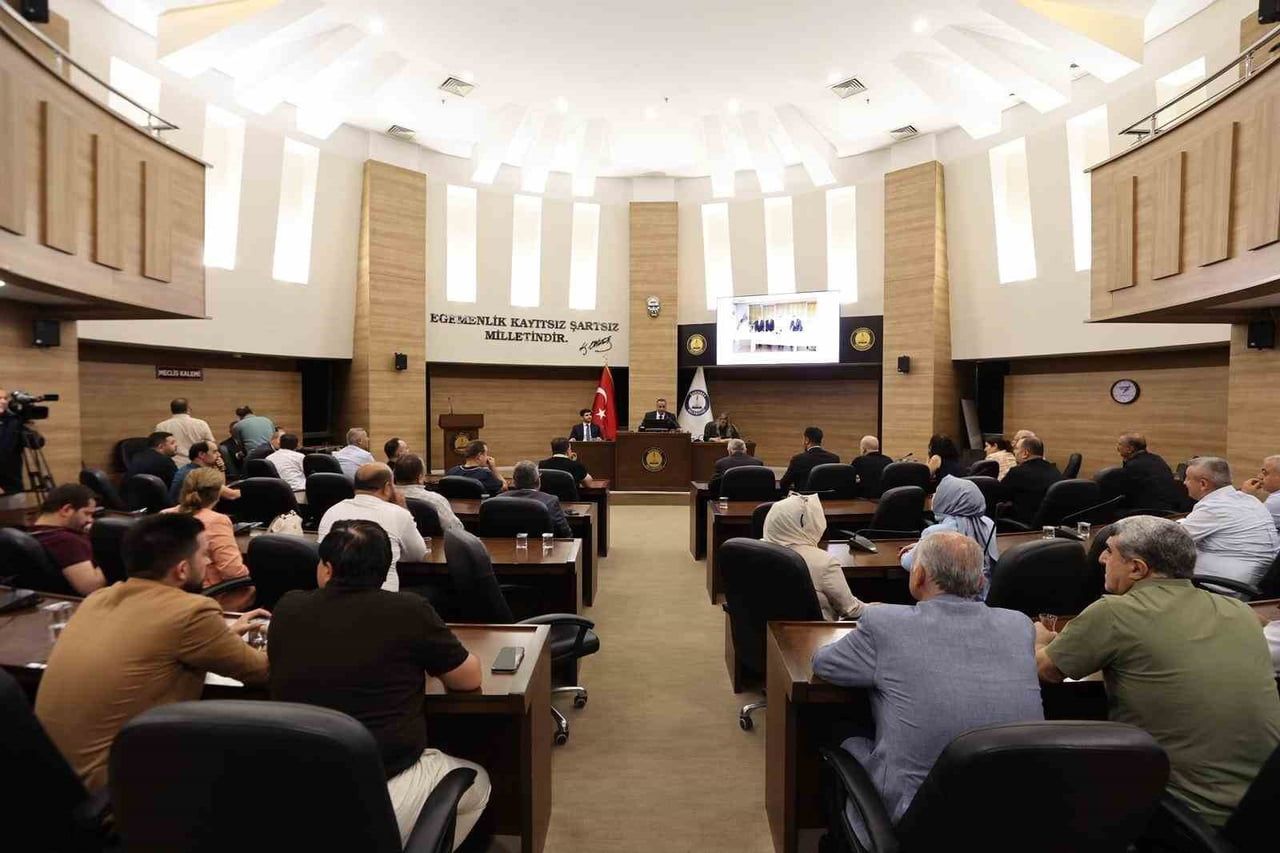 ŞAHİNBEY BELEDİYE MECLİSİNİN EYLÜL AYI 1. BİRLEŞİMİ ŞAHİNBEY BELEDİYESİ MECLİS BAŞKAN VEKİLİ CUMA...