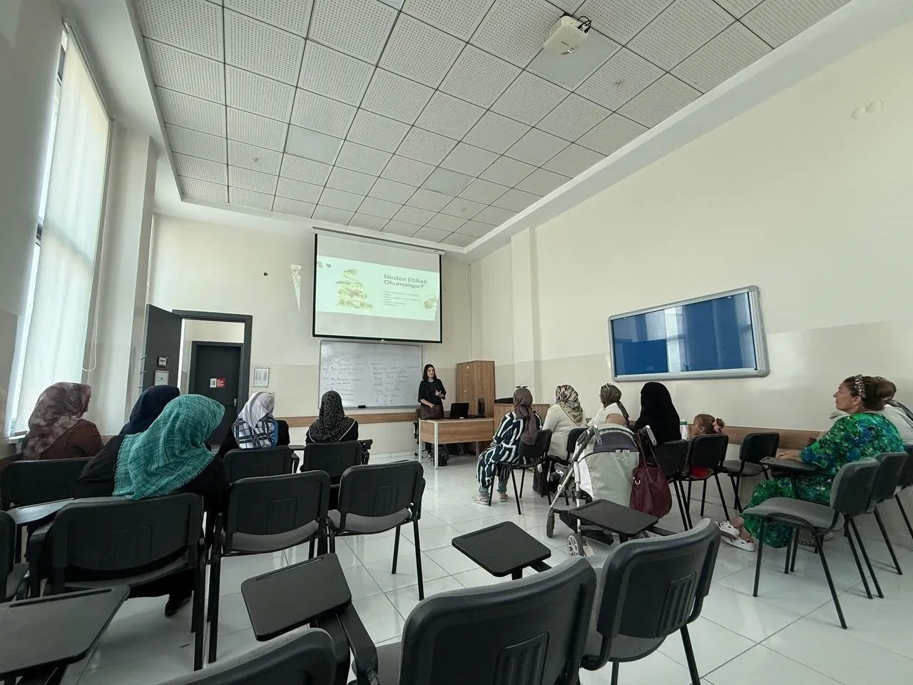 SAKARYA'NIN AKYAZI İLÇESİNDE BULUNAN SOSYAL GELİŞİM MERKEZİ'NDE (SGM) DÜZENLENEN 5 HAFTALIK...
