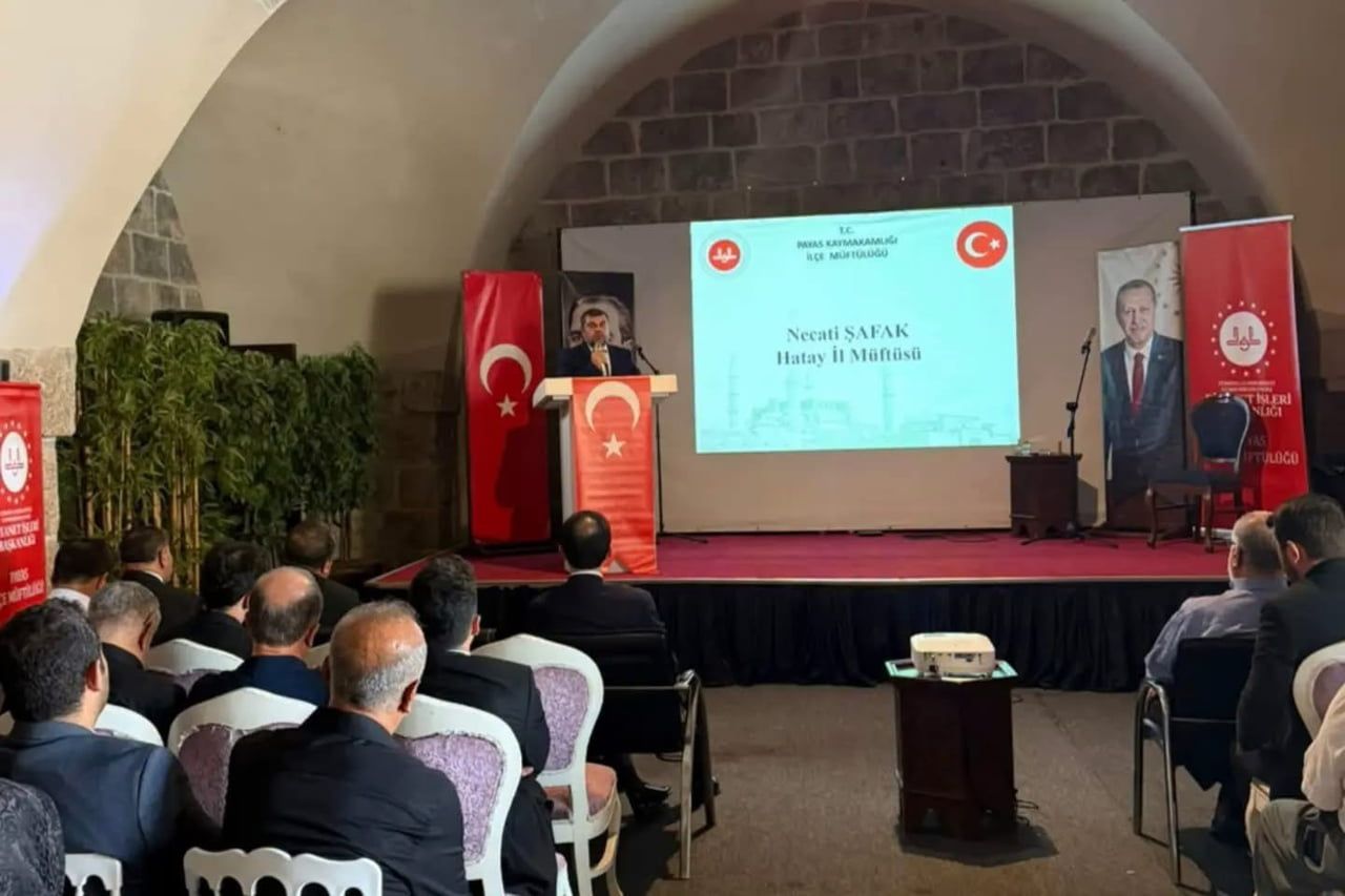 PAYAS’TA DÜZENLENEN MEVLİD-İ NEBİ PROGRAMINA İLÇE PROTOKOLÜ, DİN GÖREVLİLERİ VE VATANDAŞLAR...