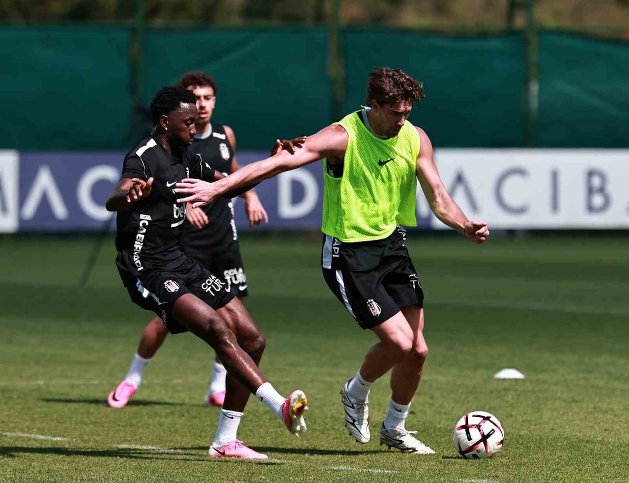 BEŞİKTAŞ, UEFA AVRUPA LİGİ İLK HAFTASINDA 17 EYLÜL PERŞEMBE GÜNÜ MARSİLYA İLE SAHASINDA OYNAYACAĞI...