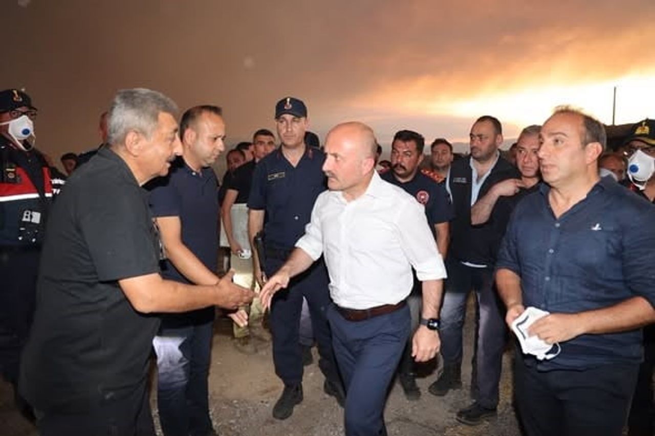 AYDIN'IN ÇİNE İLÇESİNDE ÇIKAN ORMAN YANGININA EKİPLERİN HAVADAN VE KARADAN YOĞUN MÜDAHALESİ...