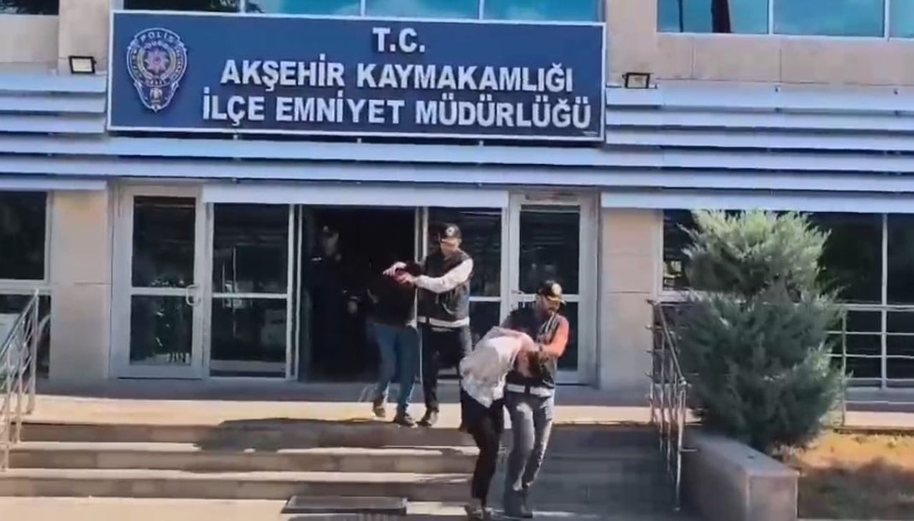 MANİSA’DA KENDİNİ HAKİM/SAVCI VE POLİS OLARAK TANITAN VE BİR VATANDAŞI DOLANDIRILAN ŞÜPHELİLER...