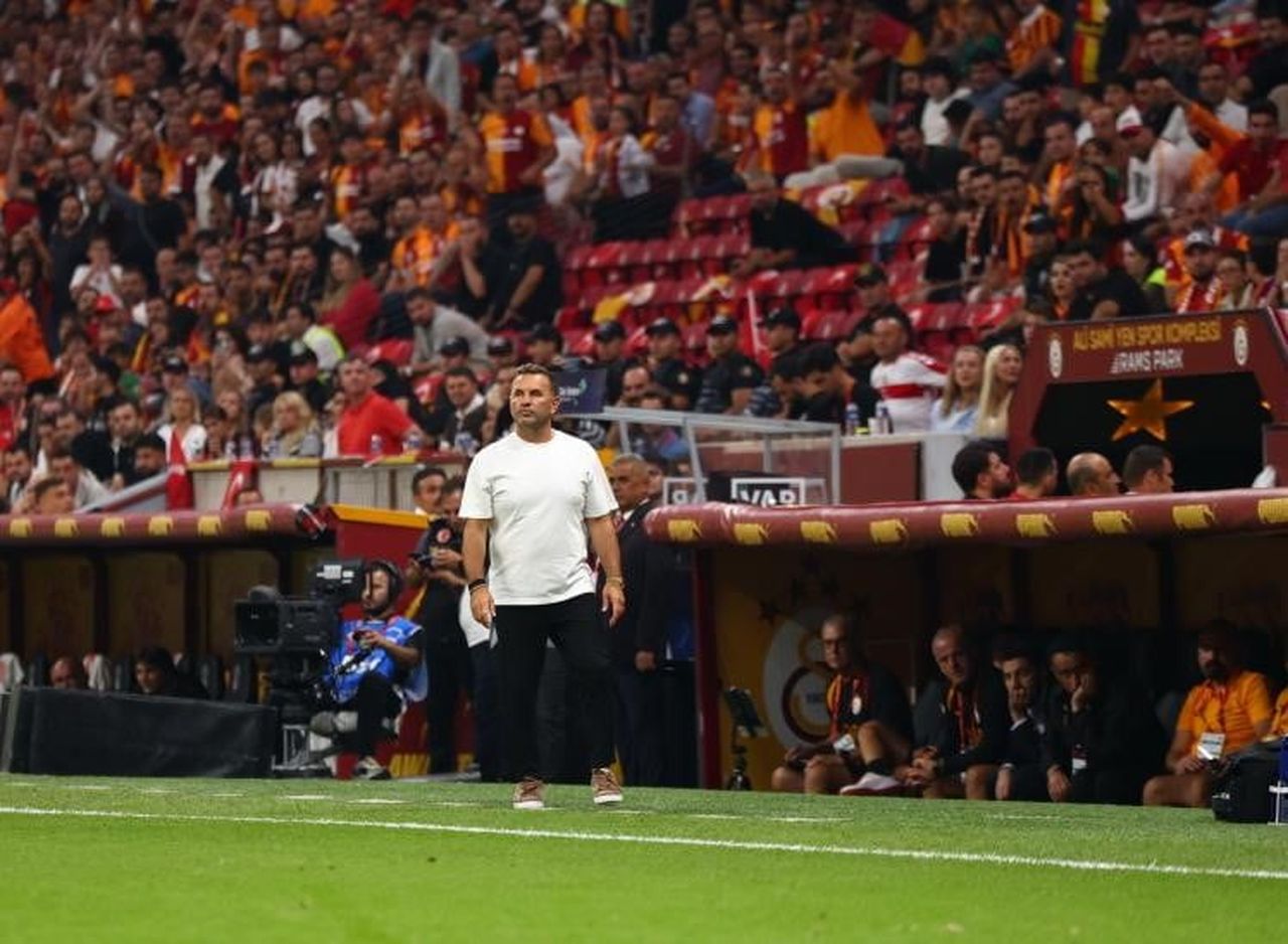 GALATASARAY TEKNİK DİREKTÖRÜ OKAN BURUK, 3-2 KAZANDIKLARI GÖZTEPE MAÇININ ARDINDAN YAPTIĞI...