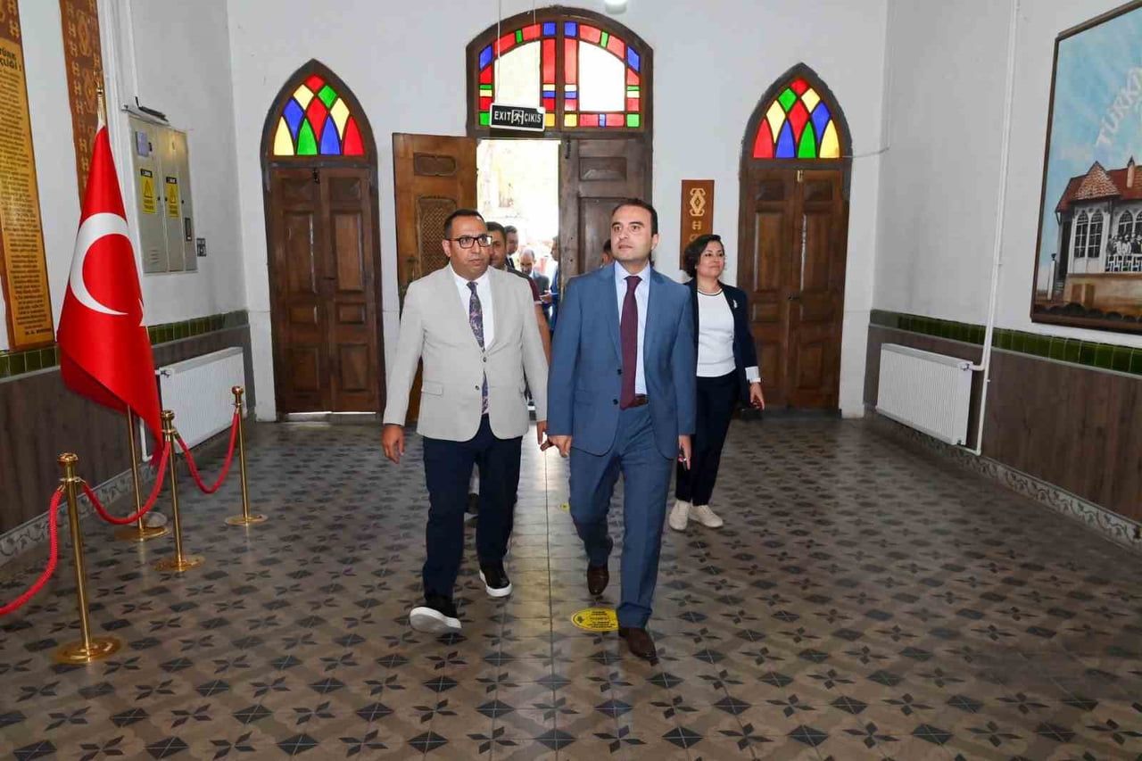 MENTEŞE’DE İLÇE HAYAT BOYU ÖĞRENME KOMİSYONU TOPLANTISI YAPILDI