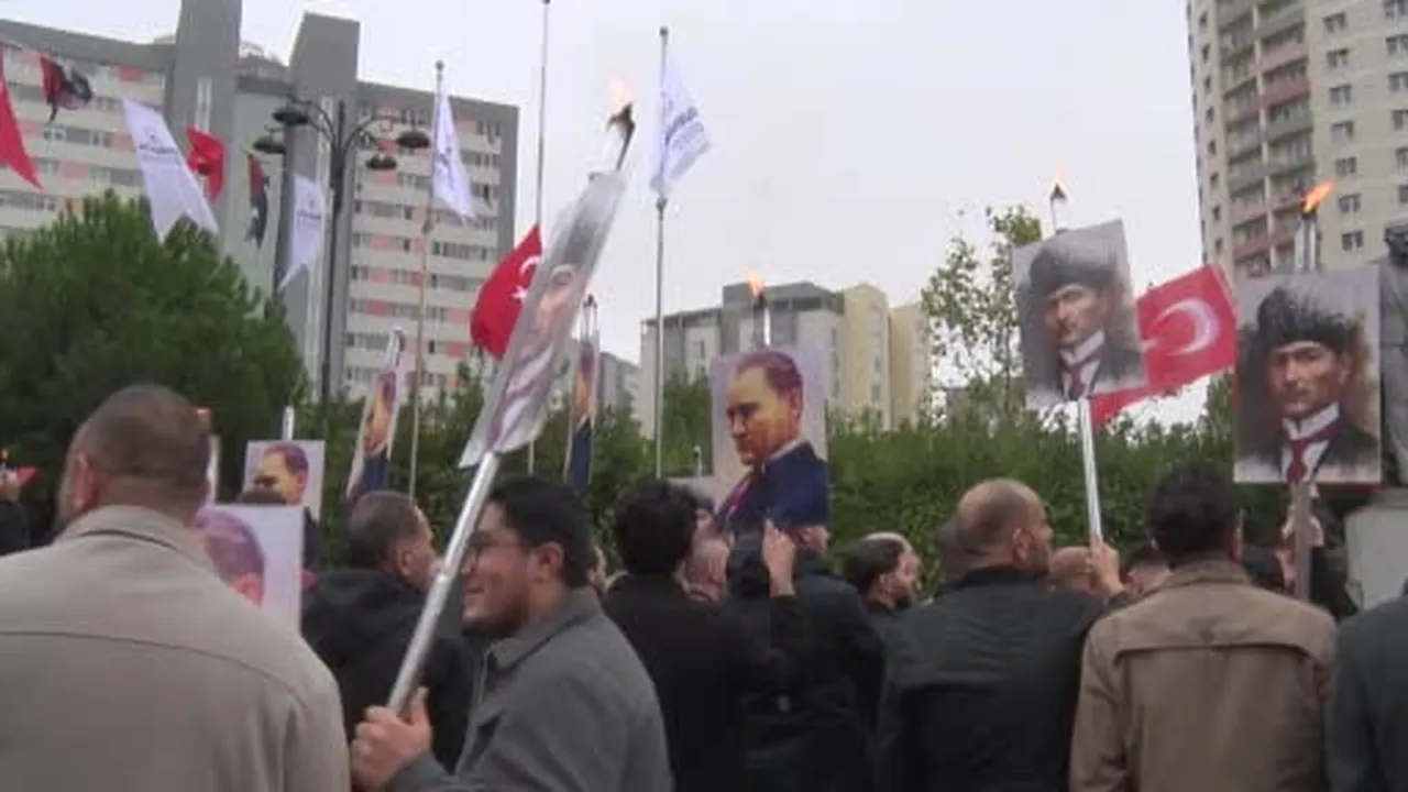 Cumhuriyetin 103'üncü yaşı Ataşehir'de resmi törenle kutlandı