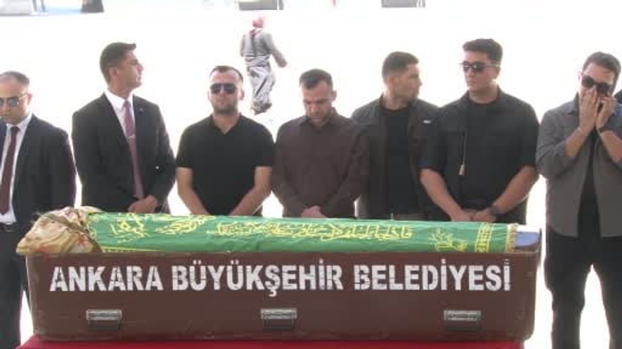 Milli Savunma Bakan Yardımcısı Alpaslan Kavaklıoğlu'nun vefat eden eşi ebediyete uğurlandı