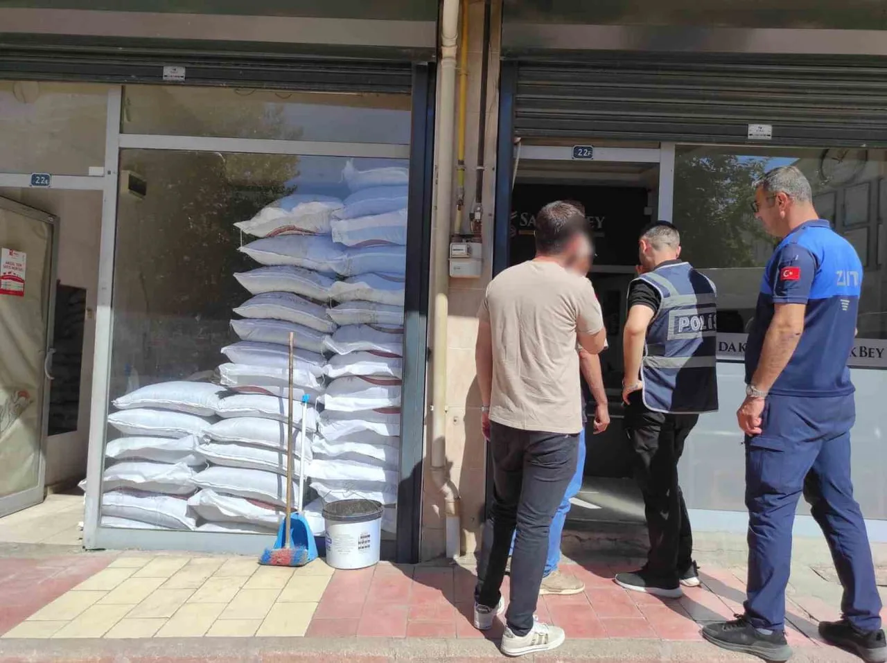 ELAZIĞ’DA FAALİYET GÖSTEREN GÜBRE DAĞITICILARI İLE TÜP BAYİLERİNE YÖNELİK AYLIK DENETİMLER...
