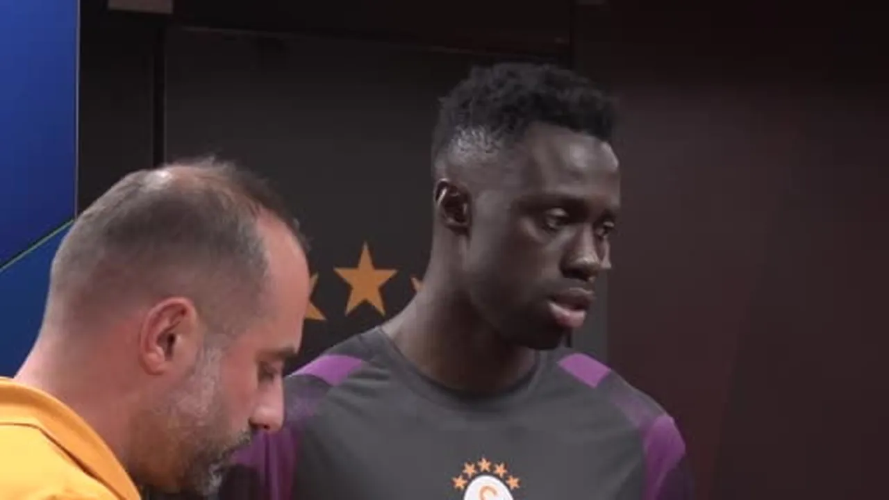 Galatasaray’ın Kolombiyalı savunma oyuncusu Davinson Sanchez, Barcelona karşısında alınan 4-1’lik...