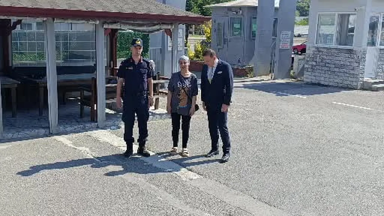 Çocukluk hayali için arsasını jandarmaya bağışladı